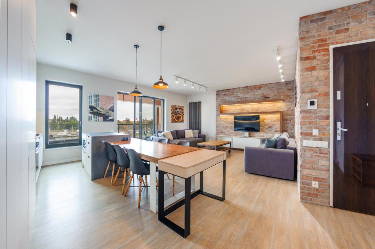 Apartamenty Sun & Snow Stara Stocznia กดัญสก์ ภายนอก รูปภาพ